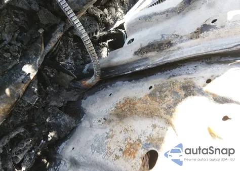 2015 Land Rover Lr4 z USA, uszkodzony, nr VIN SALAG2V67FA764772